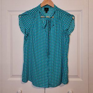 🍂 Worthington Blouse Geometric Print